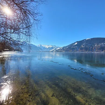 Waterfront Zell Am - Steinbock 公寓