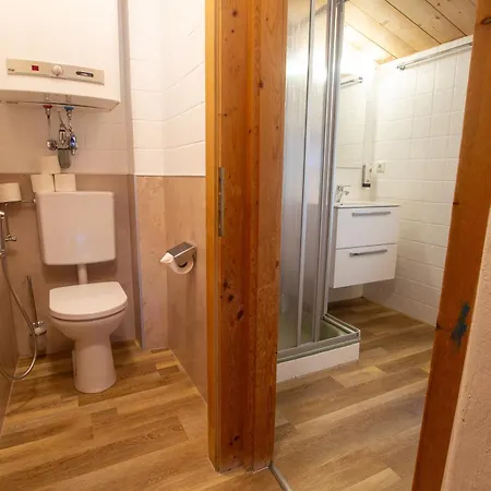 Waterfront Zell Am - Steinbock ツェル アム ゼー